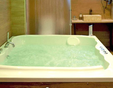 Hoteles con bañera de hidromasaje en la habitación Madrid