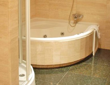 Hoteles con jacuzzi en la habitación Madrid